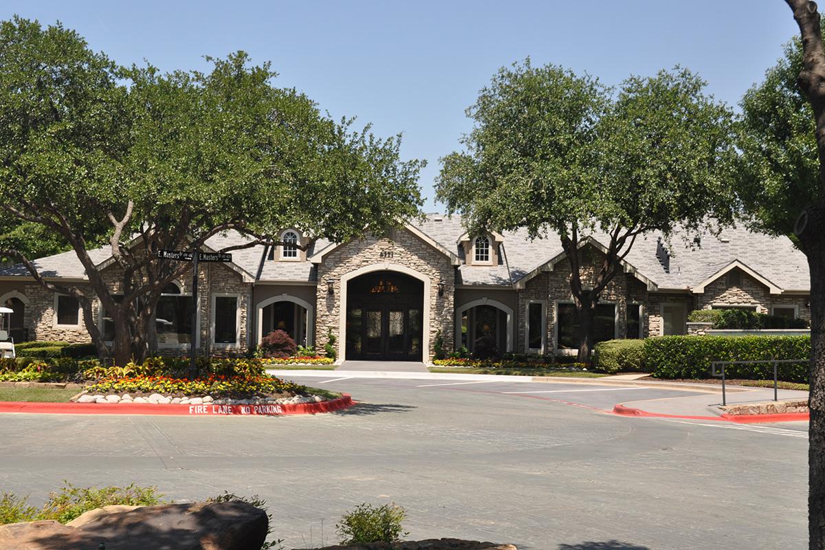 Lake Pointe Apartments in Fort Worth, TX